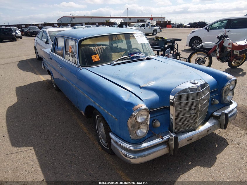 1963 MERCEDES-BENZ 220 auction photo 1