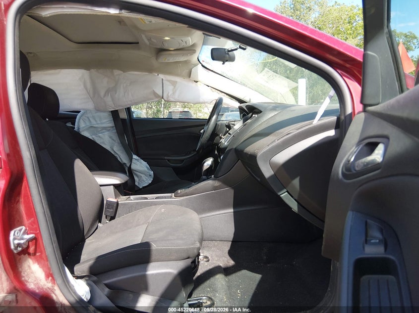 2017 FORD FOCUS auction photo 5