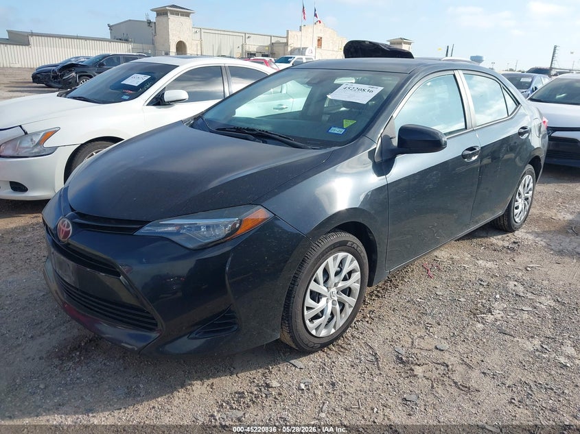 2019 Toyota Corolla Le 5YFBURHE2KP883254 photo 1