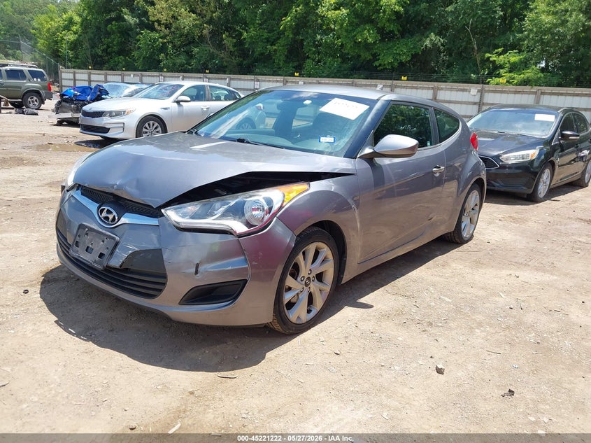 2016 HYUNDAI VELOSTER auction photo 2