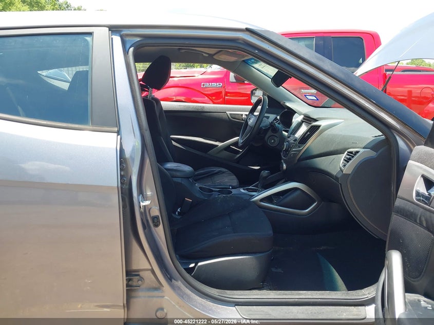 2016 HYUNDAI VELOSTER auction photo 5