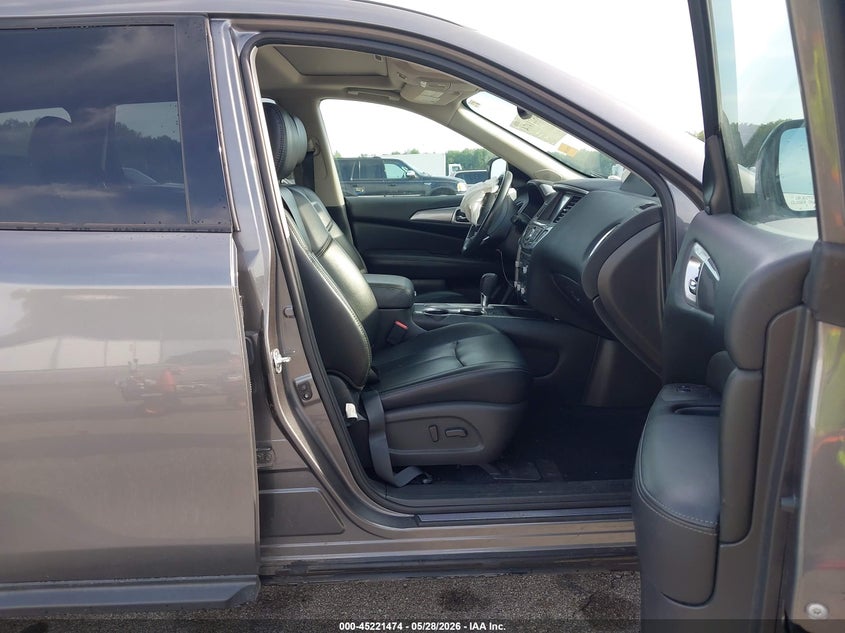 2017 NISSAN PATHFINDER auction photo 5