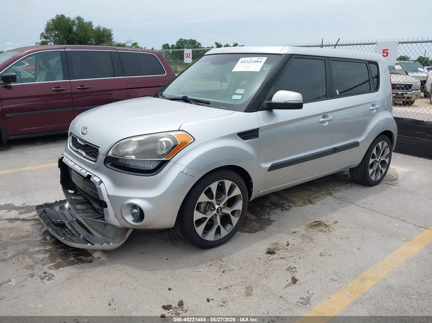2013 KIA SOUL auction photo 2