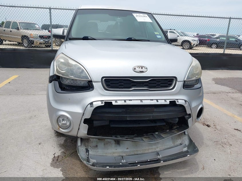 2013 KIA SOUL auction photo 6