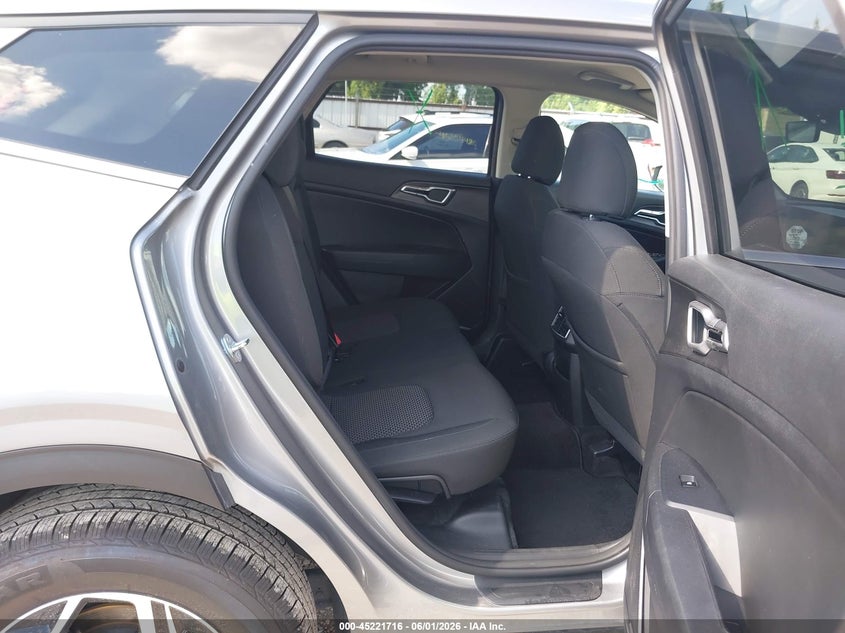 2023 KIA SPORTAGE auction photo 8