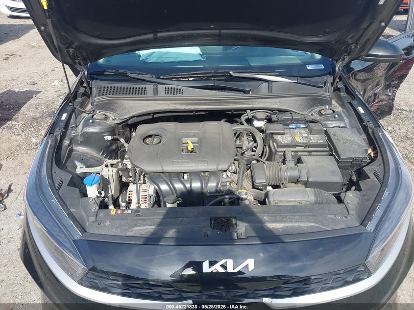 VIN 3KPF24AD2PE563226 2023 KIA FORTE LXS