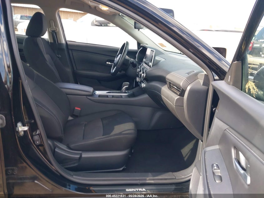 2024 NISSAN SENTRA auction photo 5