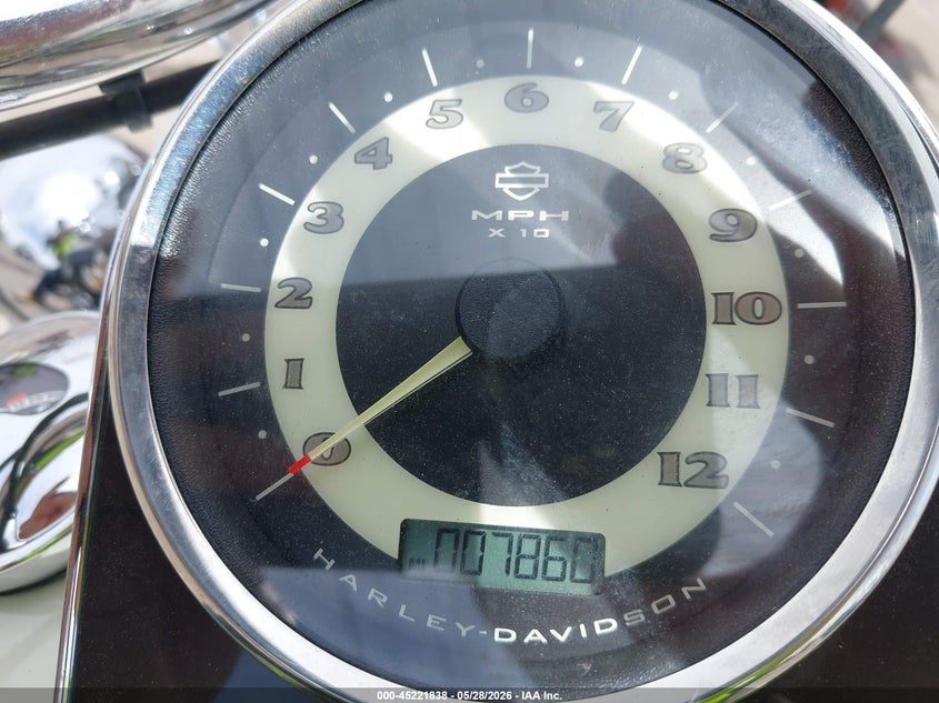 2013 Harley-Davidson Flstn Softail Deluxe VIN: 1HD1JDV39DB011664 Lot: 45221838