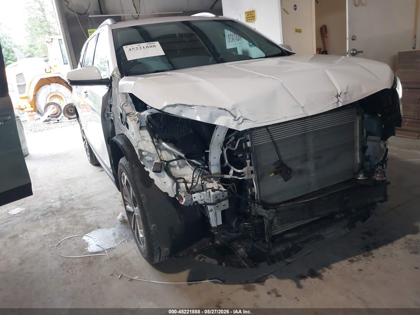 2021 GMC TERRAIN auction photo 6