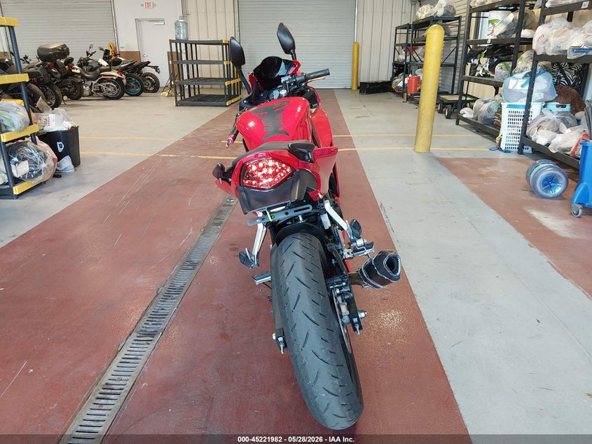 2015 Honda Cbr300 R VIN: MLHNC5103F5100367 Lot: 45221982