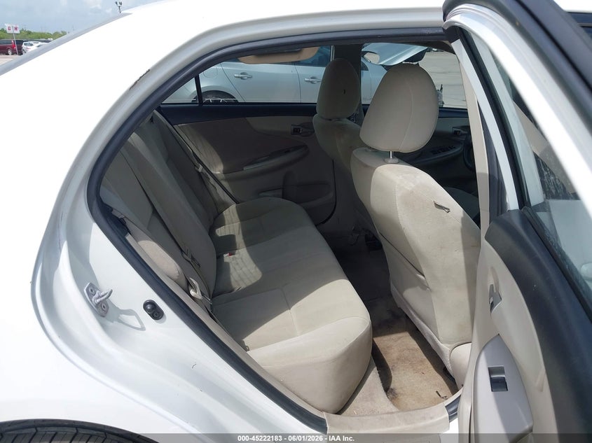 2012 TOYOTA COROLLA auction photo 8