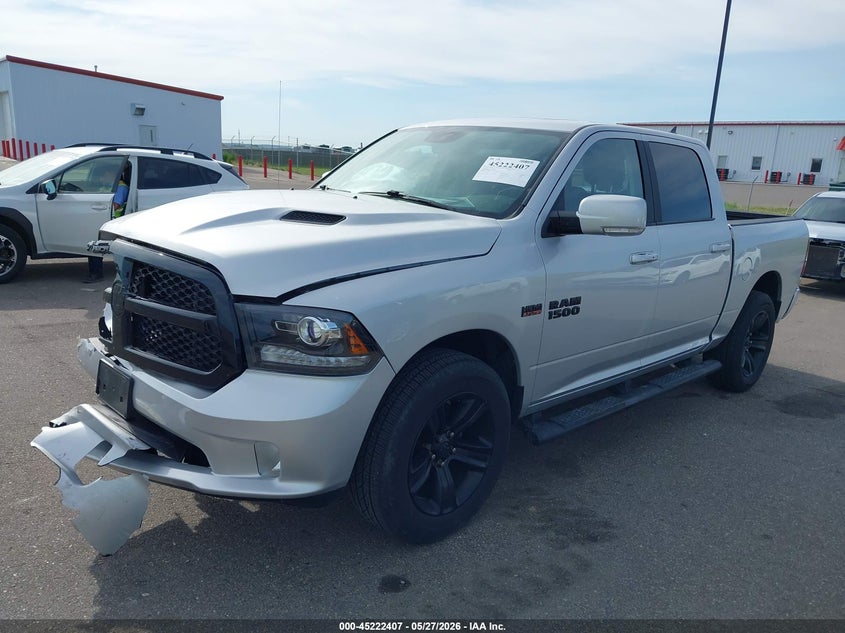 Vin: 1c6rr7mt4hs862641, lot: 45720168, ram 1500 night  4x4 5'7 box 20172
