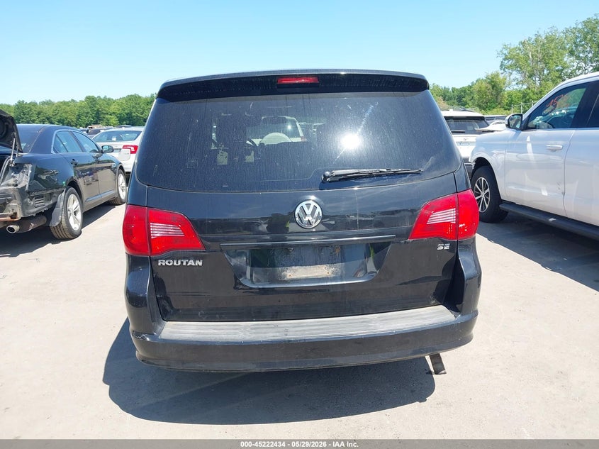 2010 Volkswagen Routan Se VIN: 2V4RW3D10AR242424 Lot: 45222434