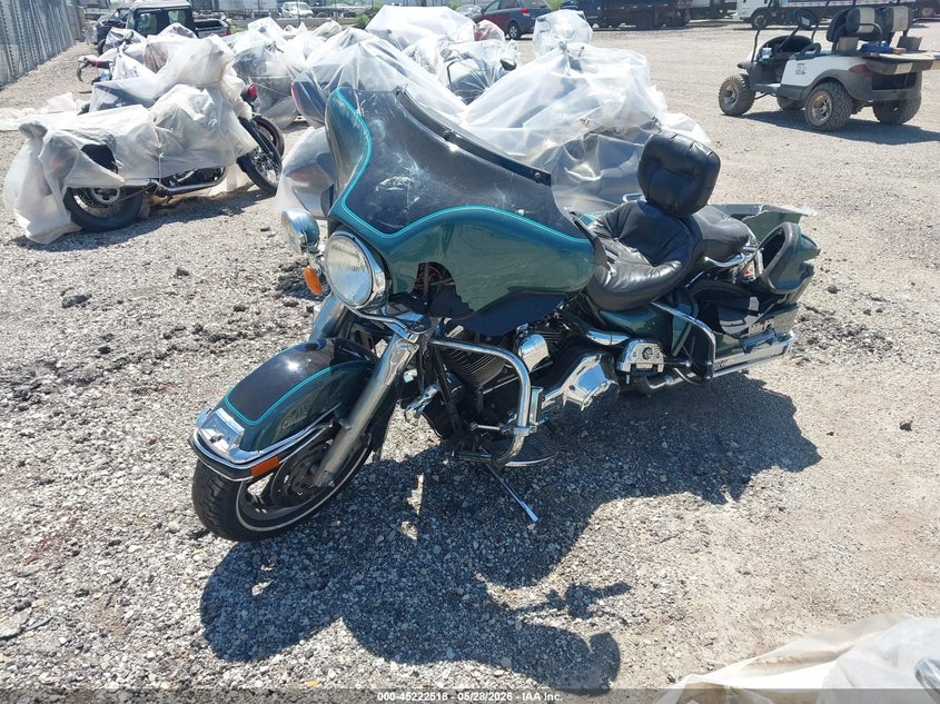 1HD1DJV13YY638982 2000 Harley-Davidson Flht Classic photo 1