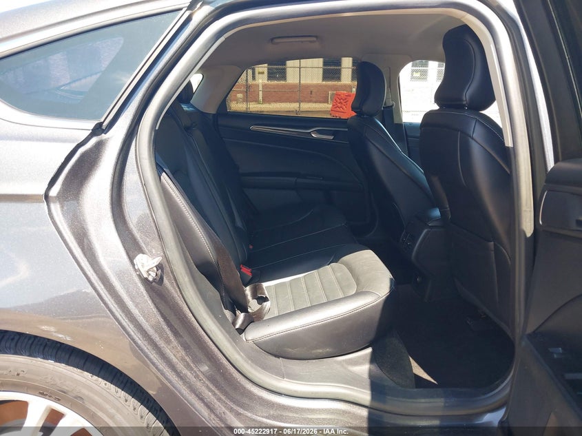 2018 FORD FUSION auction photo 8