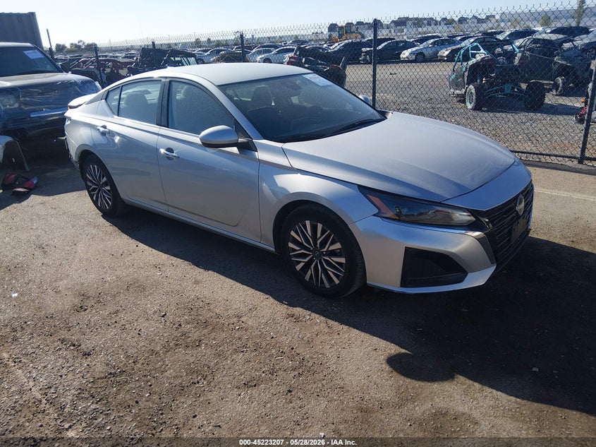 2023 Nissan Altima Sv Fwd