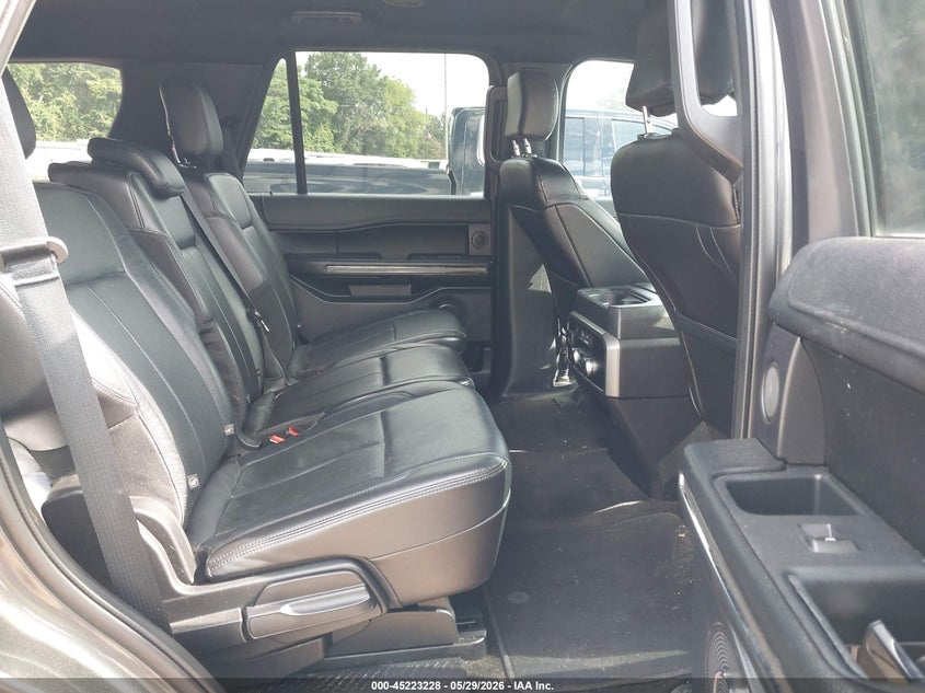 2018 FORD EXPEDITION XLT — Photo 8