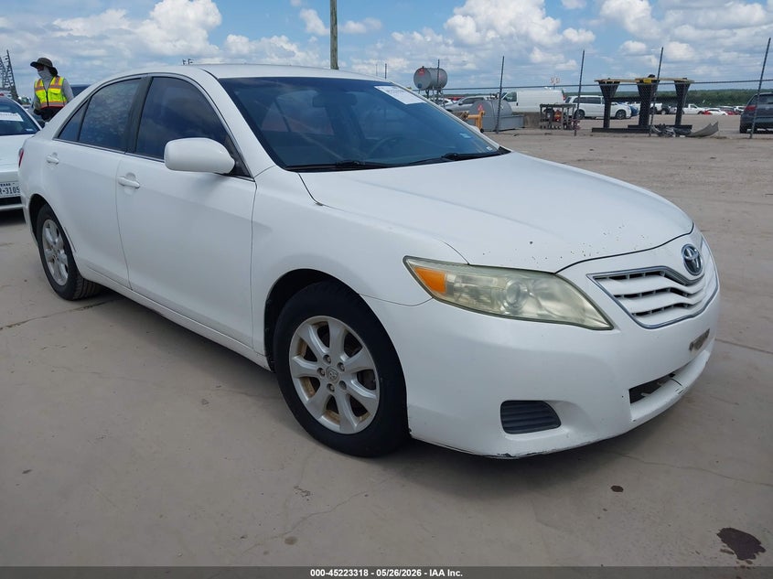 2011 Toyota Camry Le V6