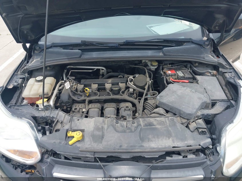 1FAHP3F21CL336015 2012 Ford Focus 2.0 Se black
