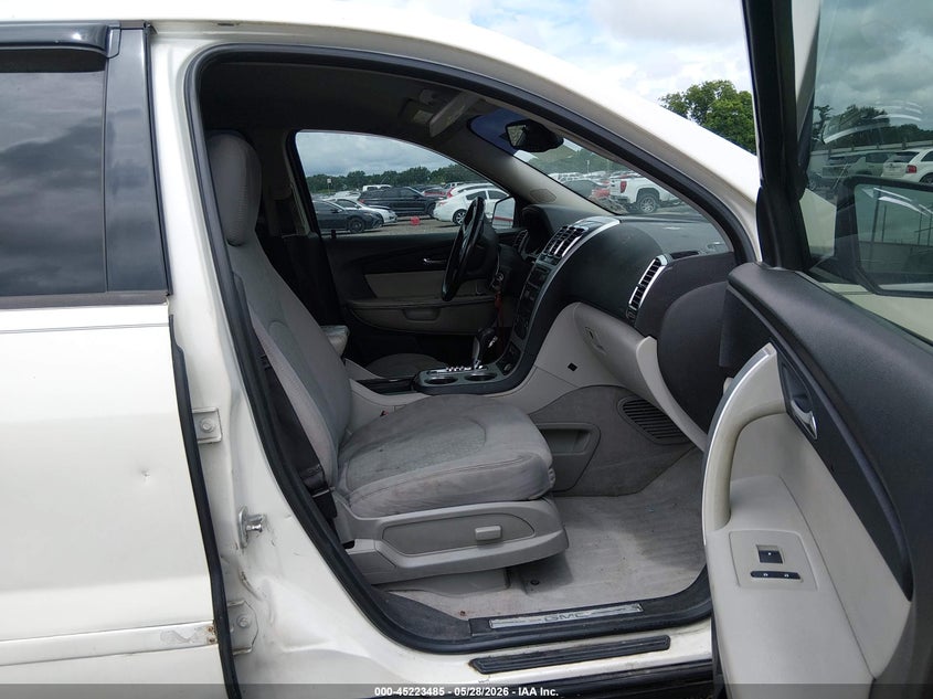 2011 GMC ACADIA auction photo 5