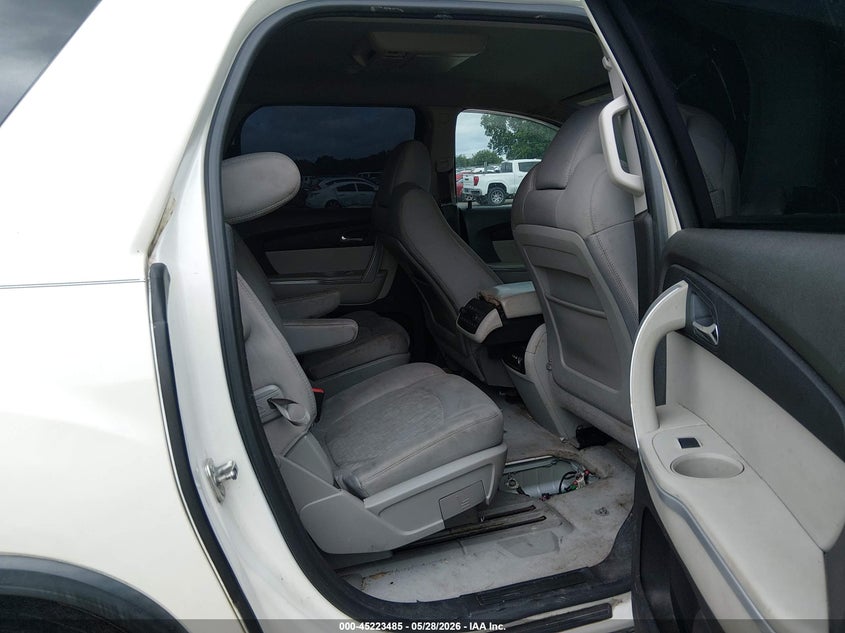 2011 GMC ACADIA auction photo 8