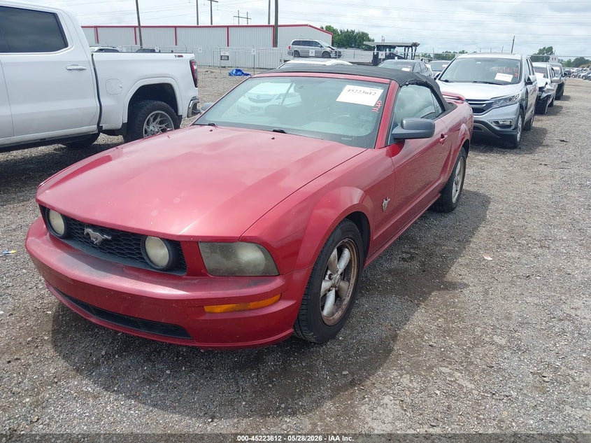 2009 FORD MUSTANG auction photo 2