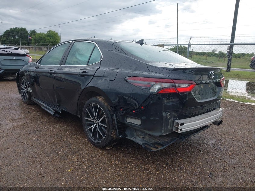 2023 TOYOTA CAMRY auction photo 3