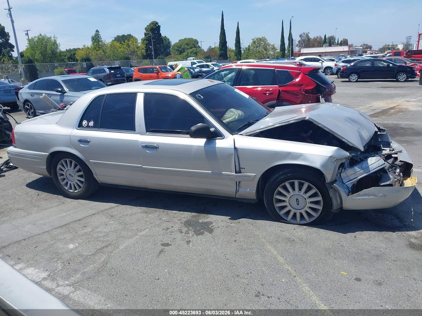 2004 Ford Crown Victoria Lx VIN: 2FAFP74W54X182563 Lot: 45223693