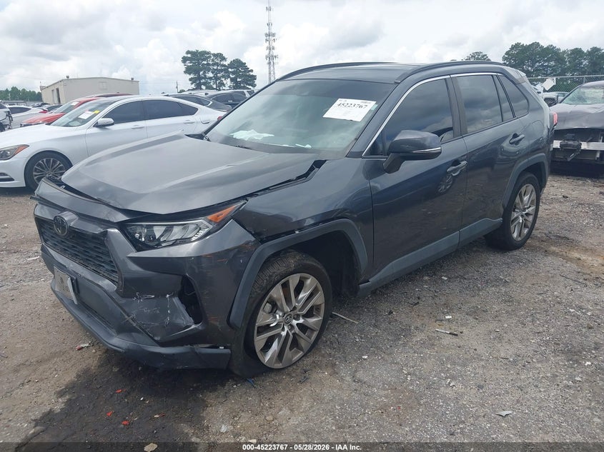 2020 TOYOTA RAV4 auction photo 2