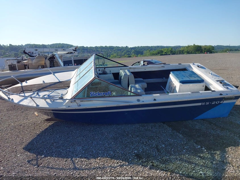 1972 SLICK CRAFT SLICK CRAFT SS204 auction photo 2