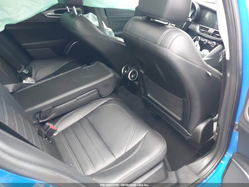 2018 Alfa Romeo Giulia Ti Sport Awd VIN: ZARFAEEN2J7568483 Lot: 45223786
