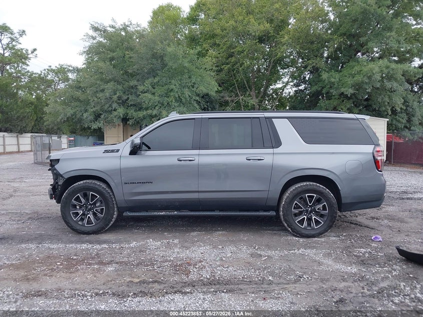 CHEVROLET SUBURBAN - zdjęcie 14