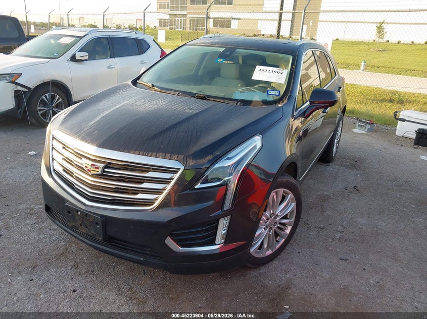 2017 CADILLAC XT5 auction photo 2