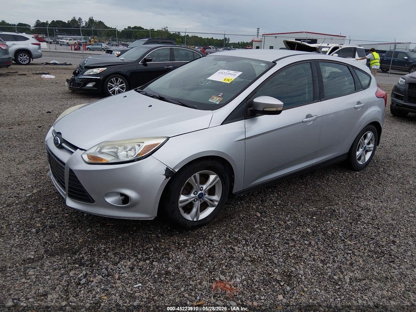 Vin: 1fadp3k28dl368000, lot: 45721671, ford focus se 20132