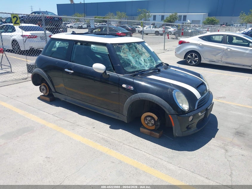 2004 MINI COOPER S