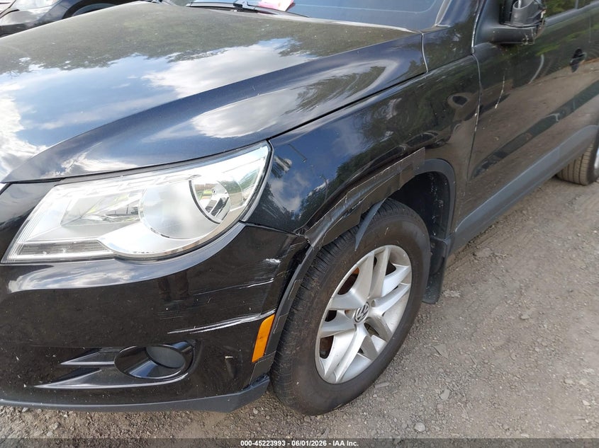 2011 Volkswagen Tiguan S VIN: WVGBV7AX1BW527636 Lot: 45223993