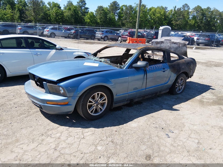 2006 Ford Mustang V6 1ZVHT80N565144561 photo 1