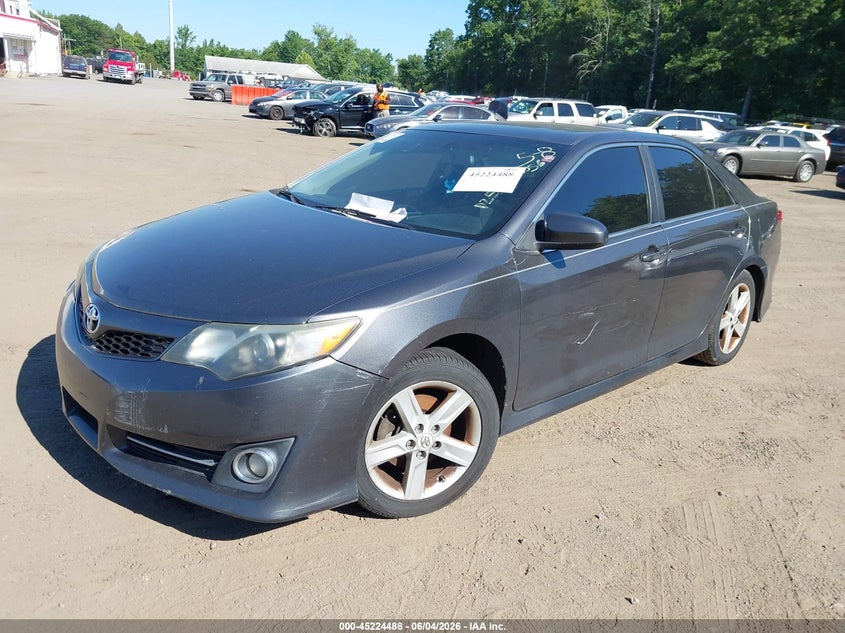 Vin: 4t1bf1fk6du651097, lot: 45722249, toyota camry se 20132