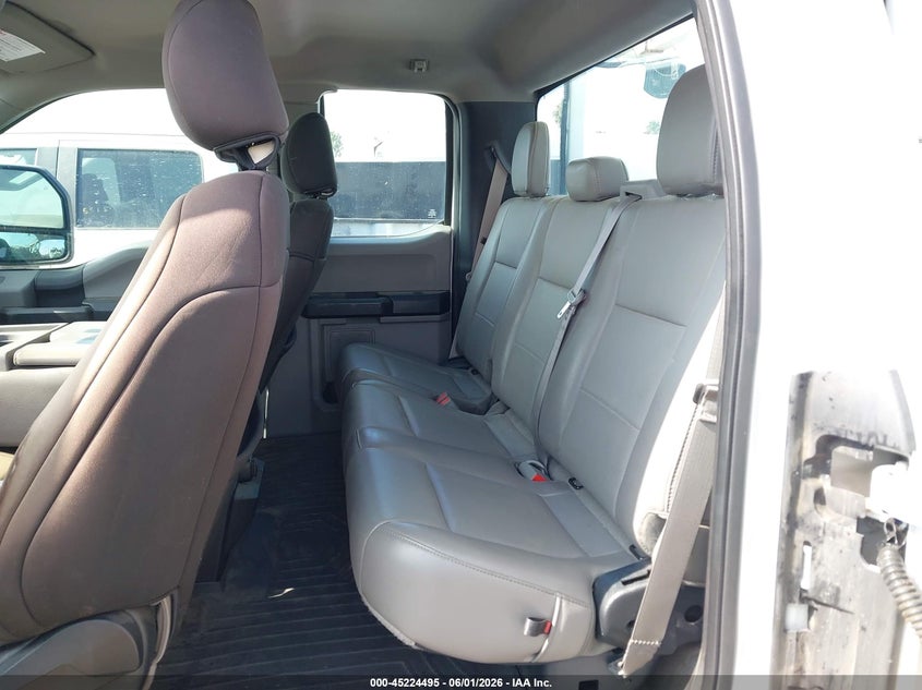 2019 Ford F-350 Chassis Xl VIN: 1FD8X3FT2KEC55977 Lot: 45224495