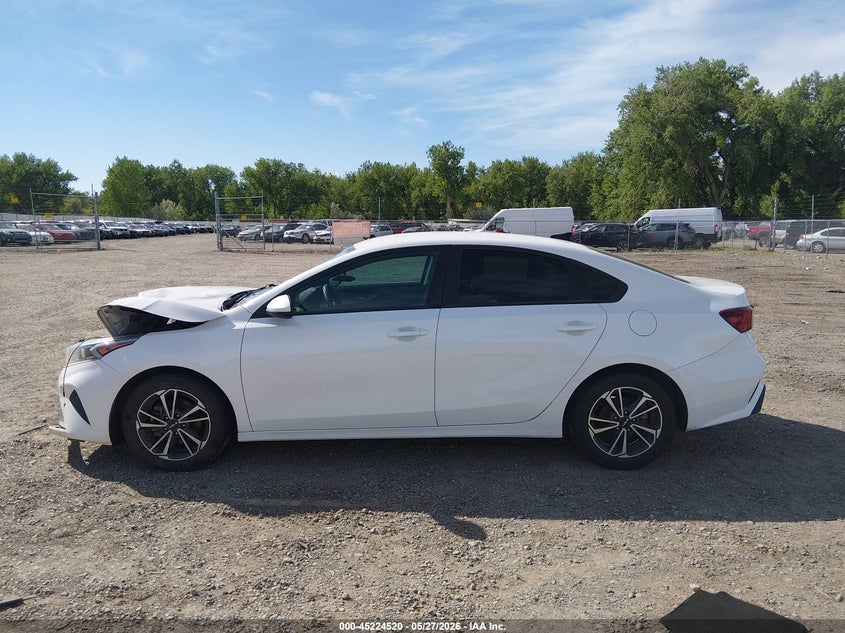 VIN 3KPF24AD3NE460331 2022 KIA FORTE LXS