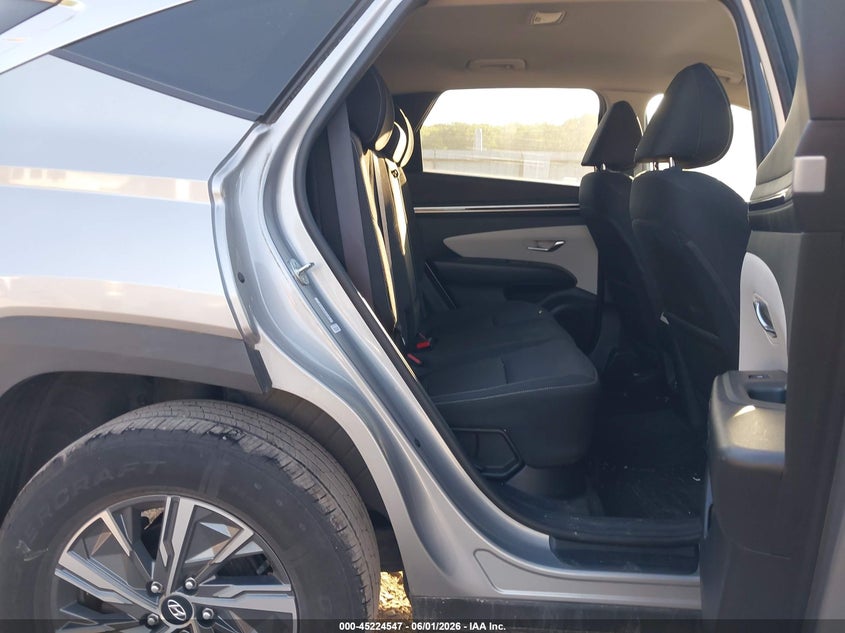 2022 HYUNDAI TUCSON HYBRID auction photo 8