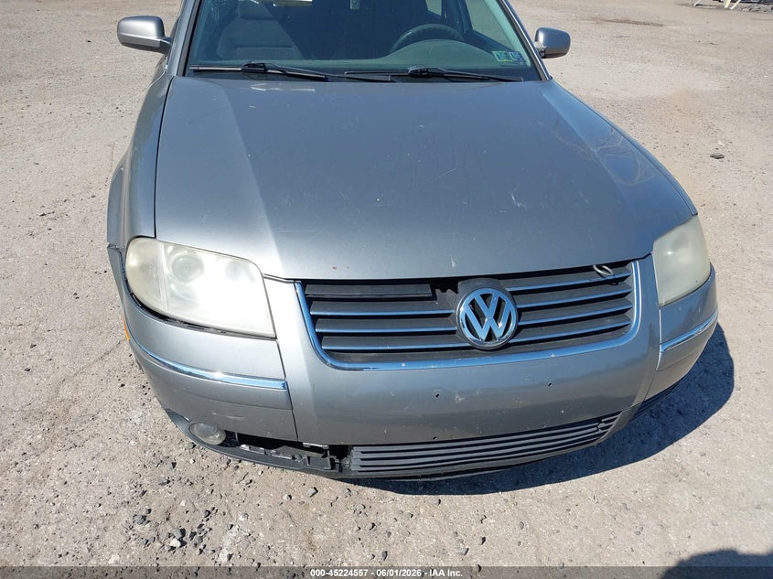 2002 Volkswagen Passat Gls V6 VIN: WVWXH63BX2E104993 Lot: 45224557