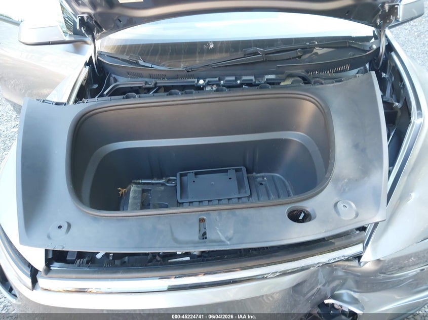 2026 Tesla Model Y All-Wheel Drive/Long Range Launch Series/Premium All-Wheel Drive VIN: 7SAYGDEE2TA392723 Lot: 45224741