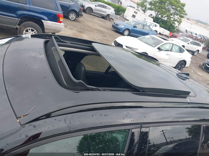 2025 Volvo Xc40 B5 Plus Dark Theme VIN: YV4L12UC9S2531583 Lot: 45224753