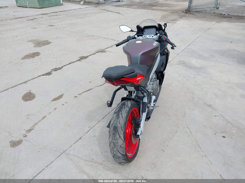2025 APRILIA RS auction photo 4