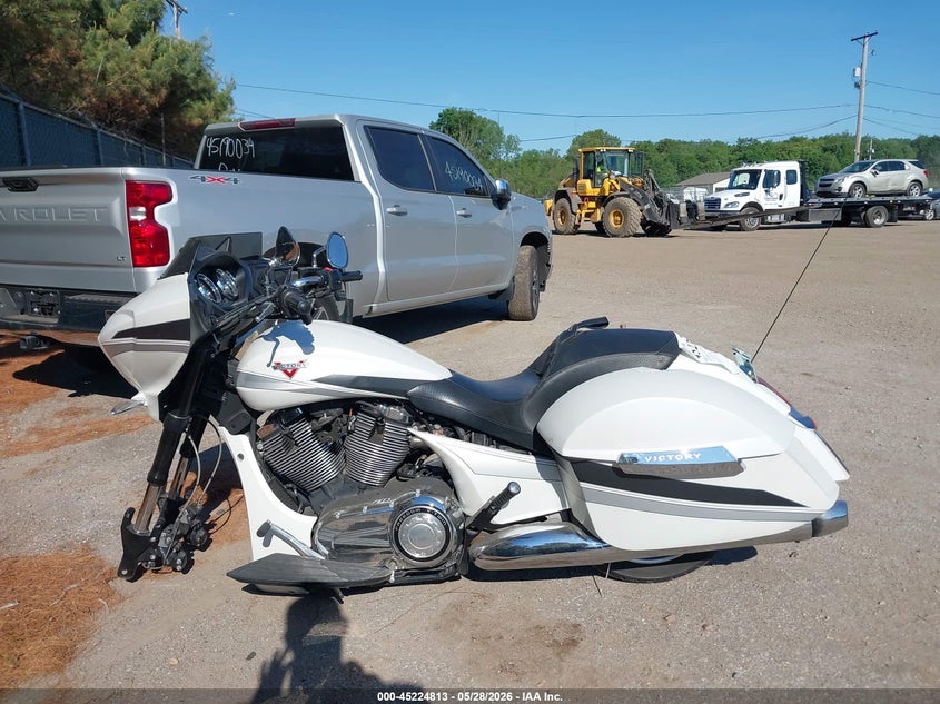 2016 Victory Motorcycles Magnum VIN: 5VPYW36N2G3045957 Lot: 45224813