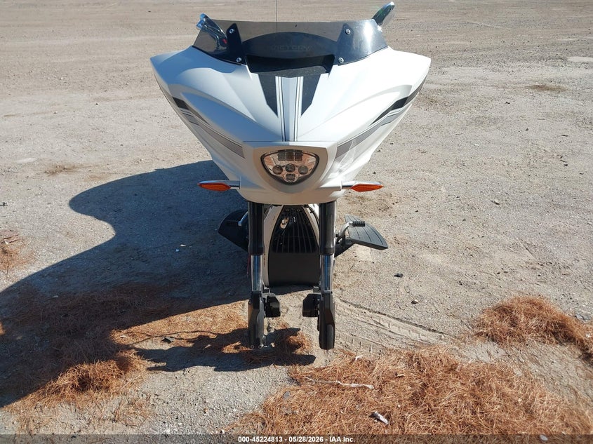 2016 VICTORY MAGNUM MOTO 2