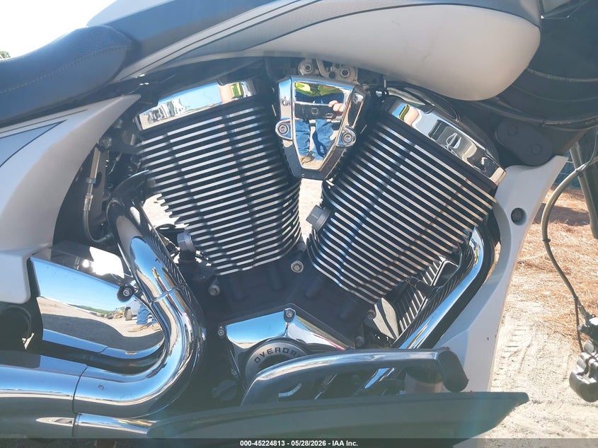 2016 Victory Motorcycles Magnum VIN: 5VPYW36N2G3045957 Lot: 45224813