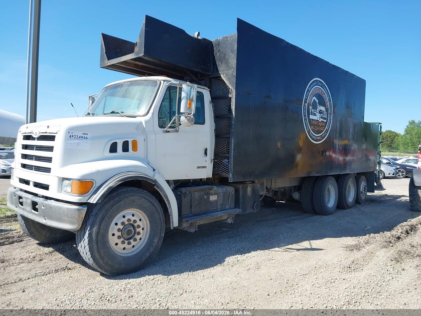 2000 STERLING TRUCK LT auction photo 2