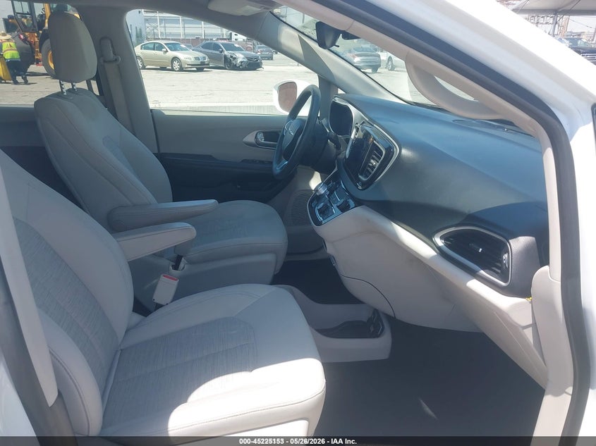 2018 Chrysler Pacifica Hybrid Touring Plus VIN: 2C4RC1H79JR306918 Lot: 45225153